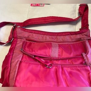 Lug pink day crossbody purse EUC with imperfections